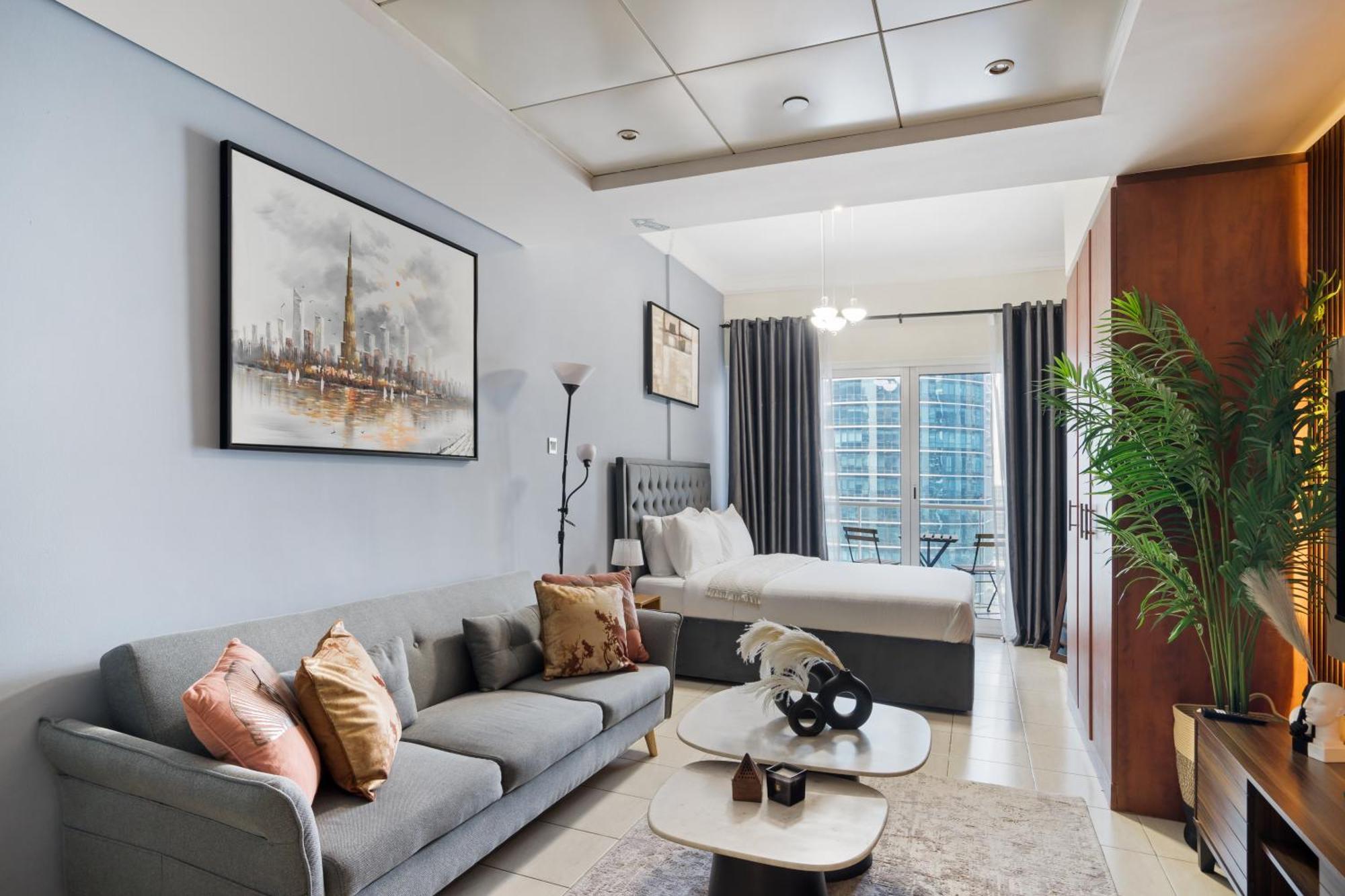 Apartment Newly Furnished In Lakeview Tower, Jlt